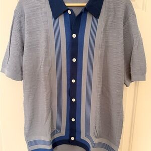 Men's Casual Short Sleeve Button-Down Shirt in Light Blue with Navy Trim